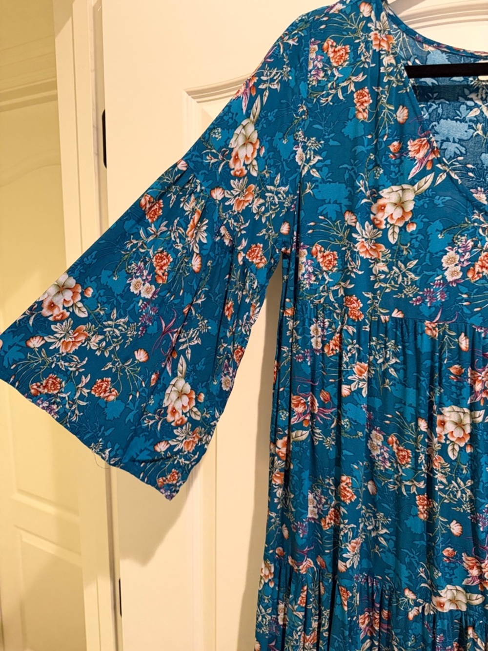 Natural life size medium blue floral dress - Picture 5 of 5